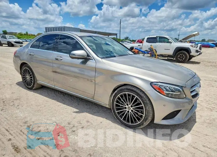 WDDWF8DB2LR526770 Photo# 4