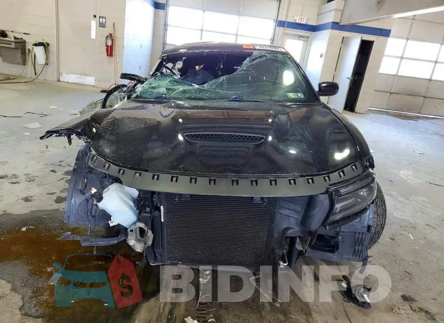 2C3CDXCT4KH552670 Photo# 5