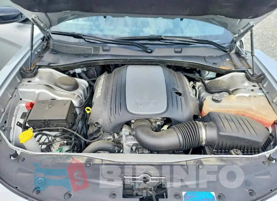 2C3CDXCT4PH673142 Photo# 11