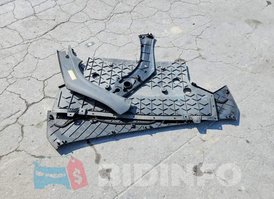 5YJXCDE22HF045994 Photo# 13