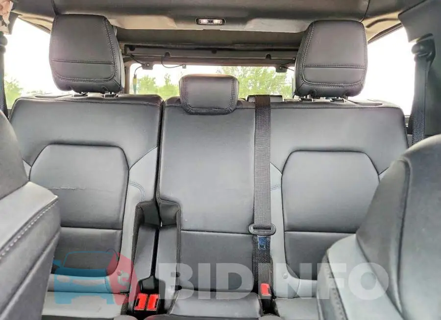 1FMEE5BP4PLB15770 Photo# 10
