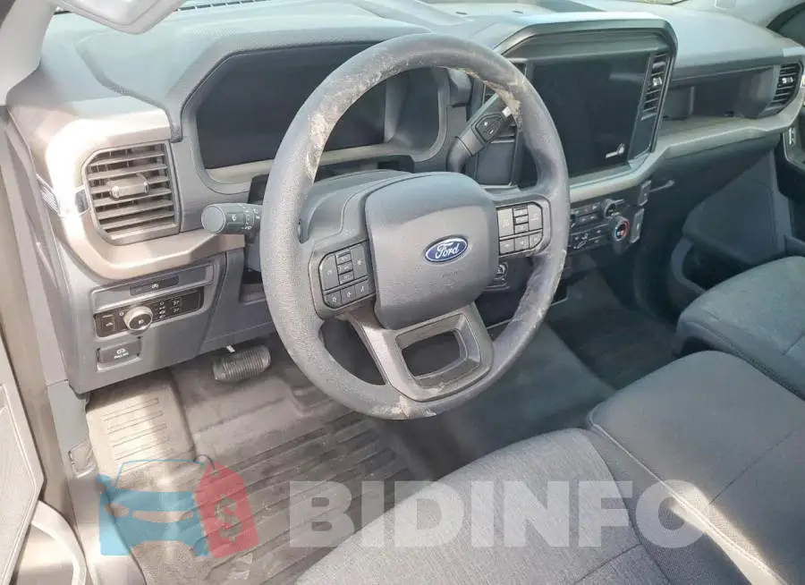 1FTMF1L54SKD13234 Photo# 8