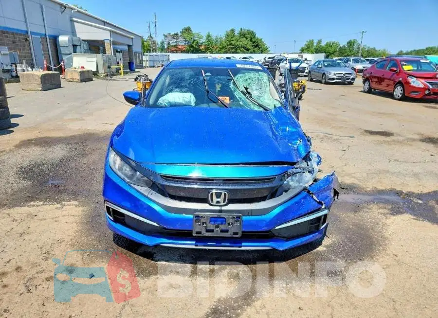 19XFC2F67KE016649 Photo# 5