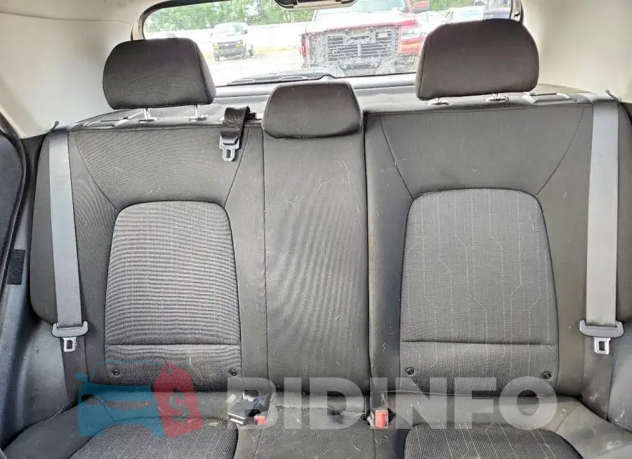 KMHRB8A33LU033818 Photo# 10