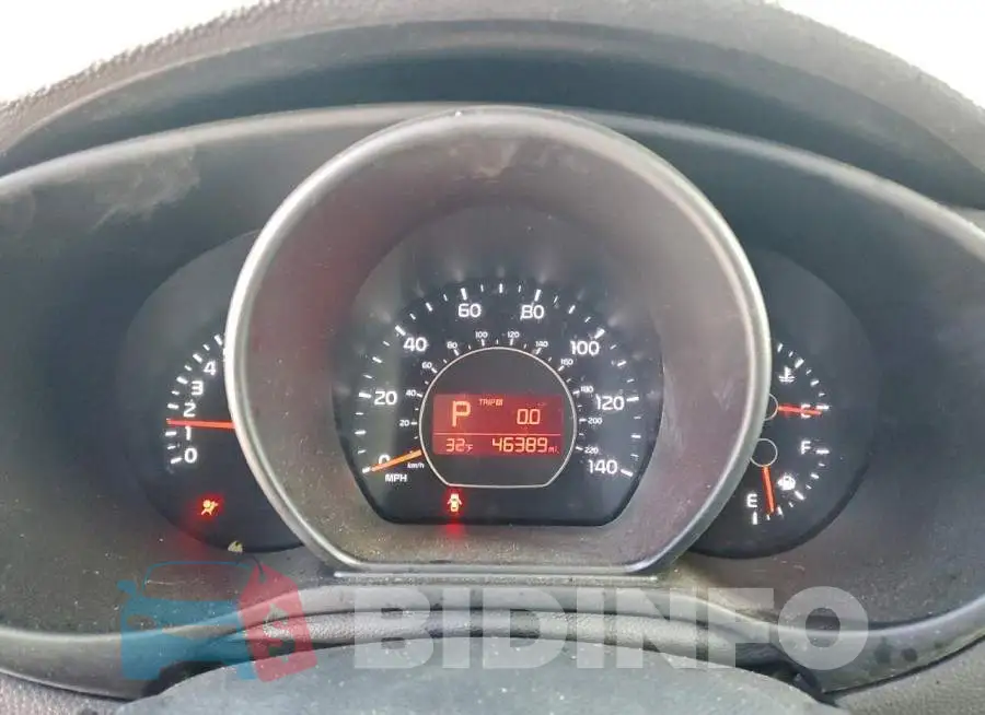 KNDJN2A29J7557693 Photo# 9
