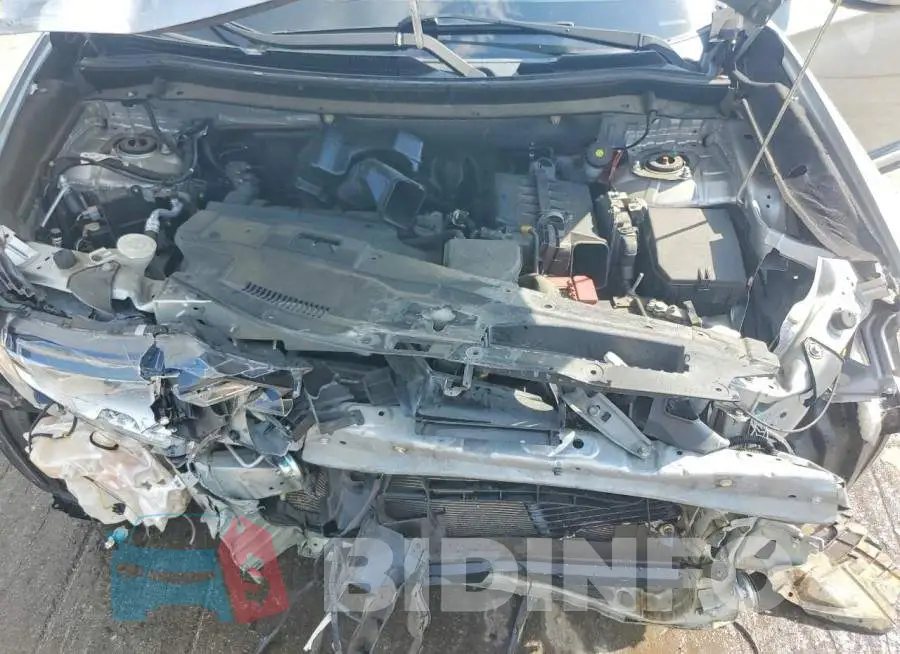 JA4AD3A34JZ023064 Photo# 12