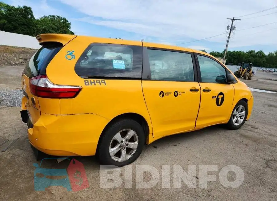 5TDZZ3DC1HS859903 Photo# 3