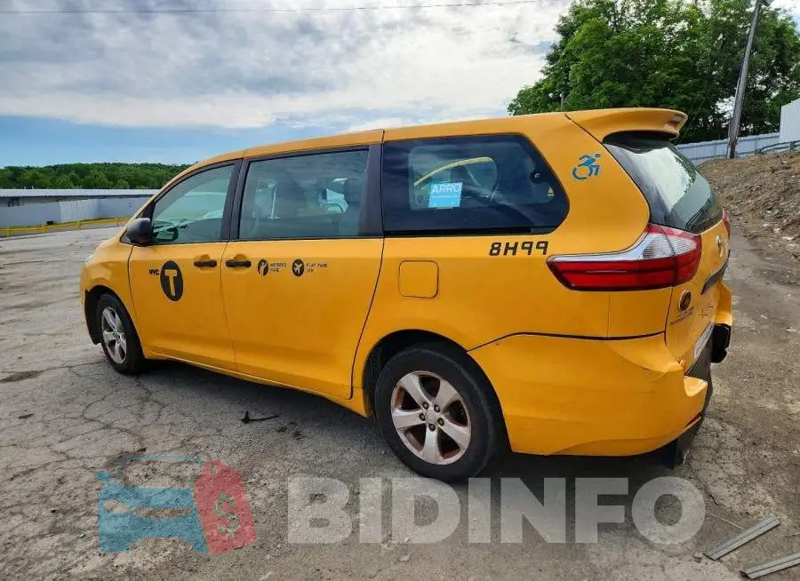 5TDZZ3DC1HS859903 Photo# 2