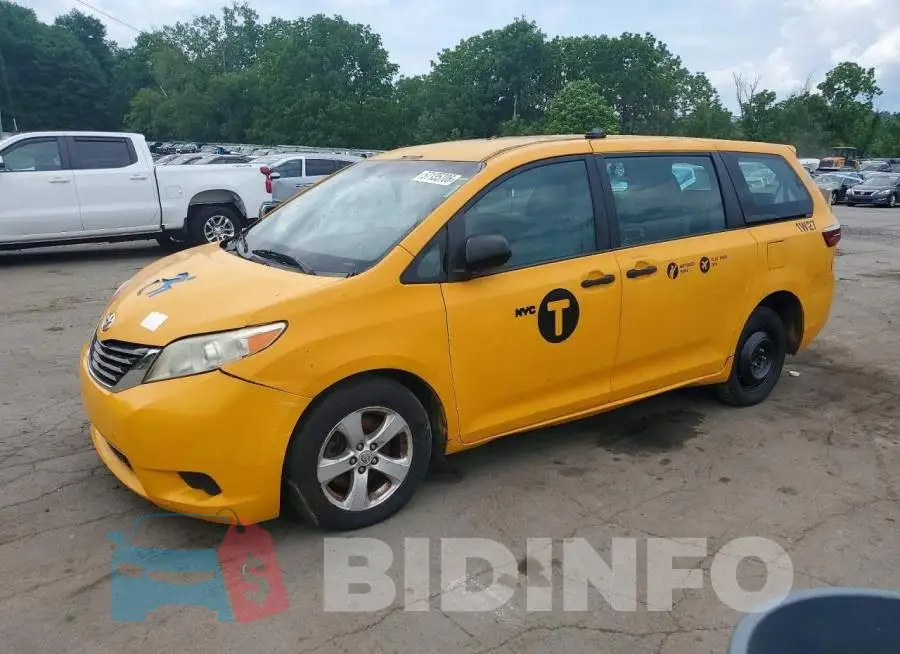 5TDZZ3DC2HS858730 Photo# 1