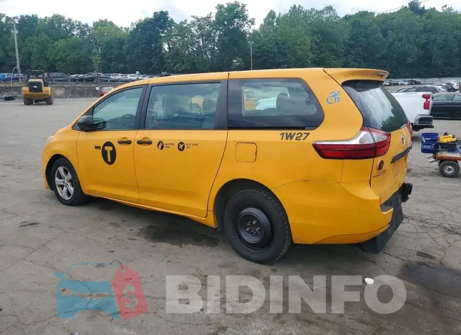 5TDZZ3DC2HS858730 Photo# 2
