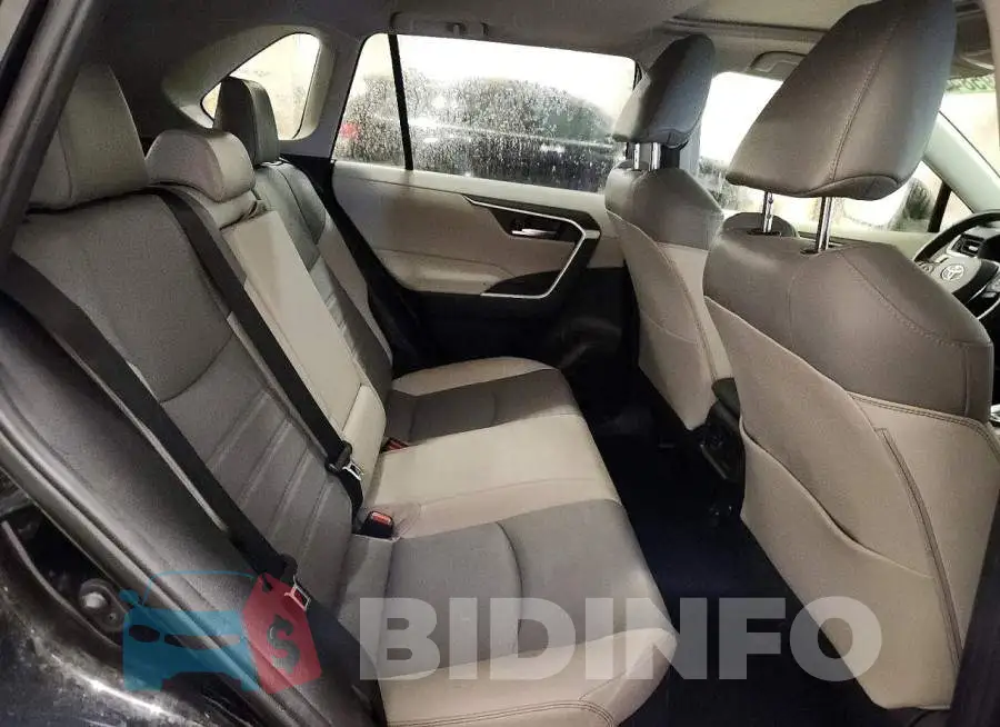JTMB6RFV8MD040985 Photo# 11