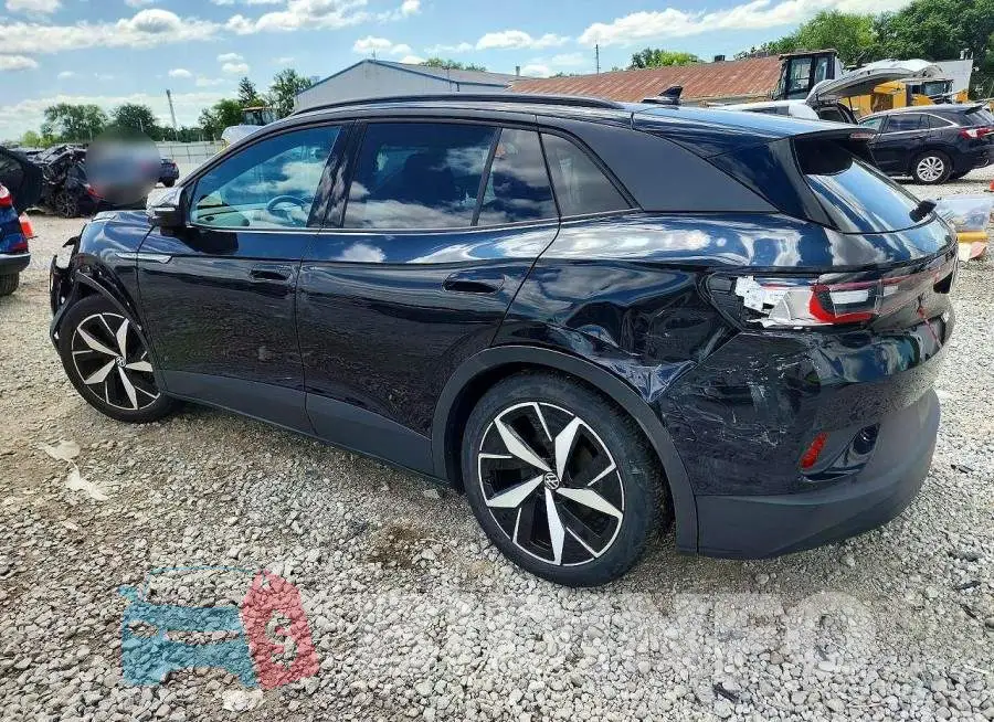 1V2VMPE82PC021778 Photo# 2