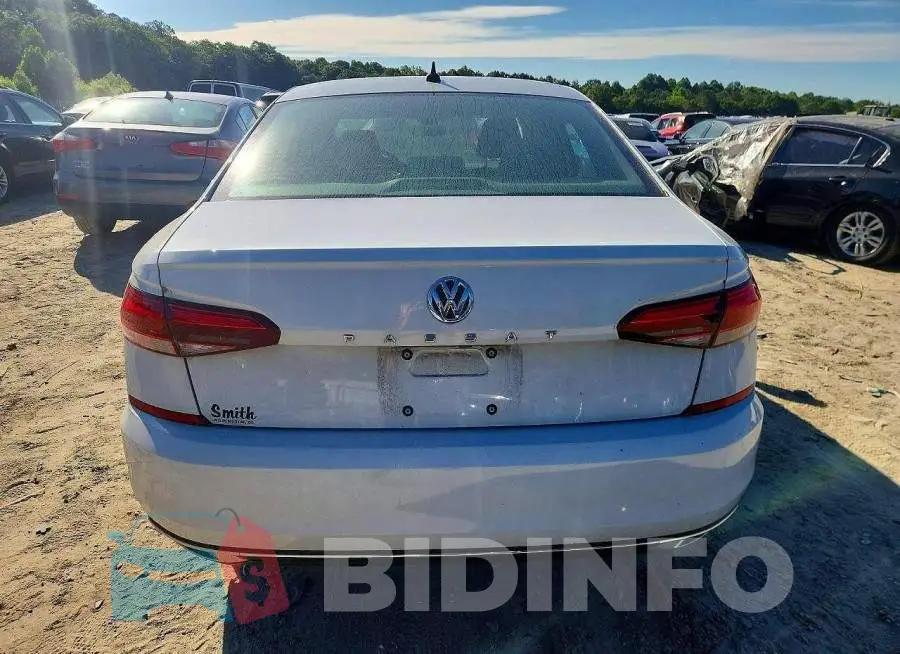 1VWSA7A31LC025688 Photo# 6
