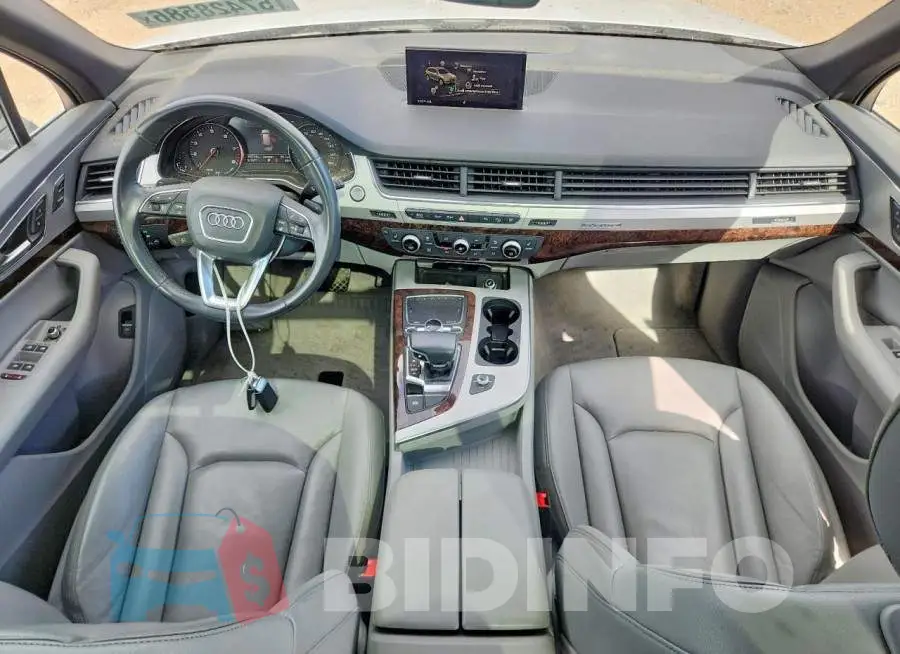 WA1AHAF76KD025627 Photo# 8