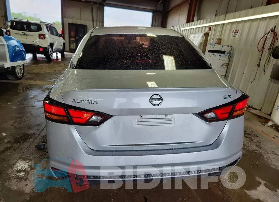 1N4BL4CV6KC225402 Photo# 6