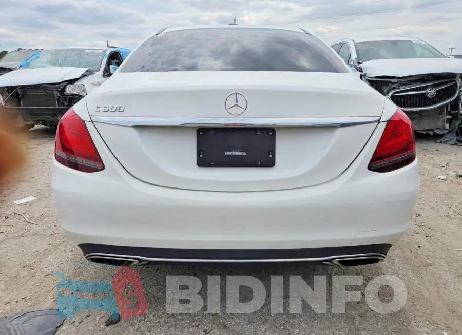 55SWF8DB4KU299675 Photo# 6