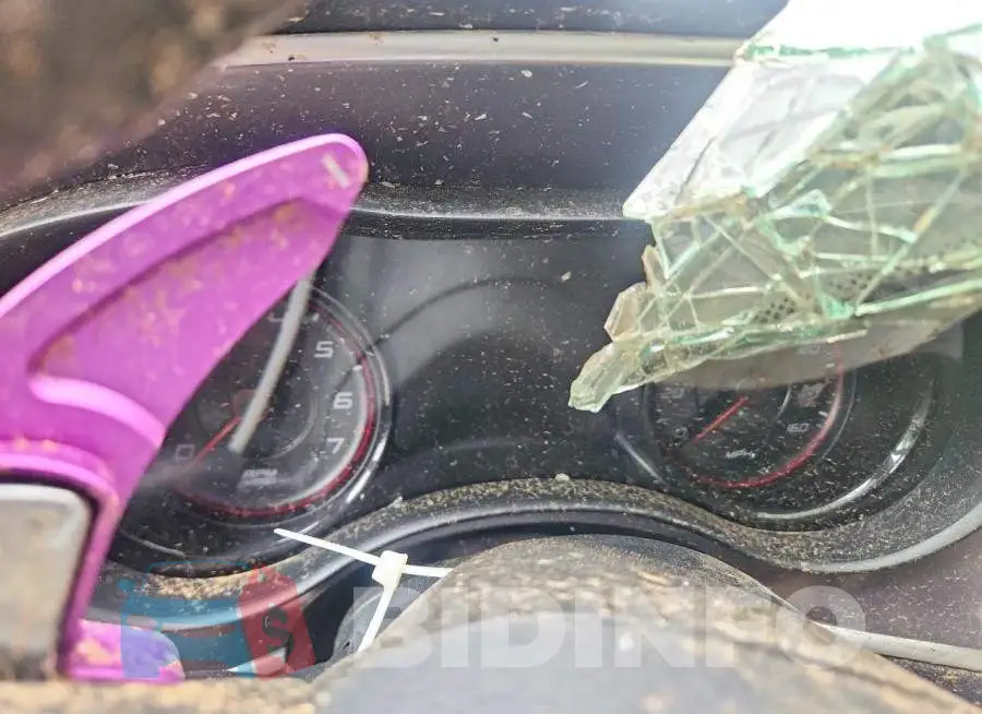 2C3CDXCT7LH150126 Photo# 9