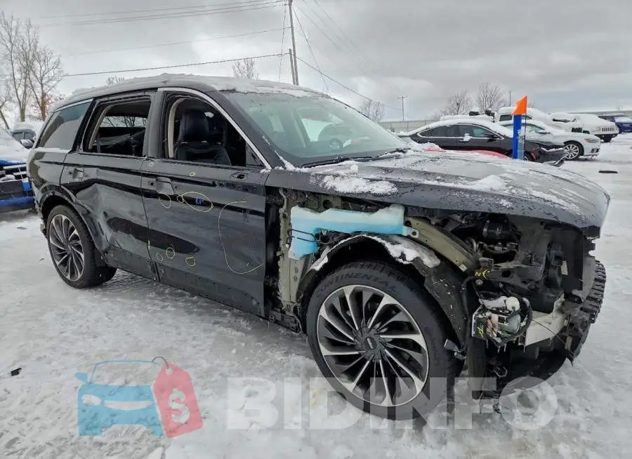 5LM5J7XC9LGL16965 Photo# 4