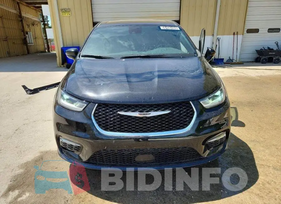 2C4RC1BG3SR502427 Photo# 5