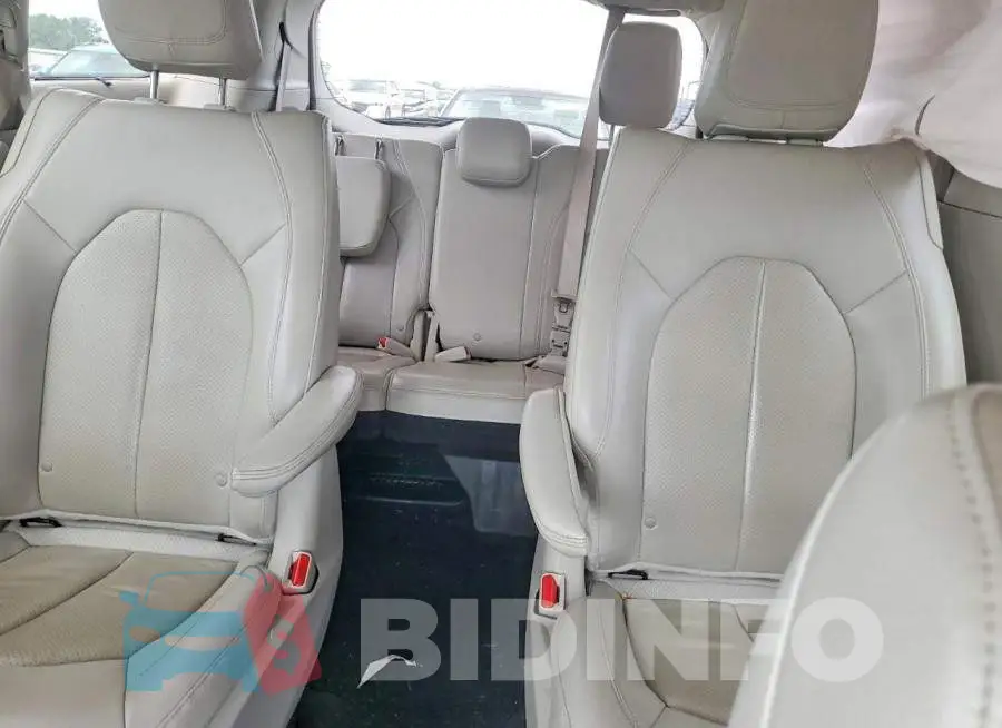 2C4RC1L73MR596231 Photo# 10