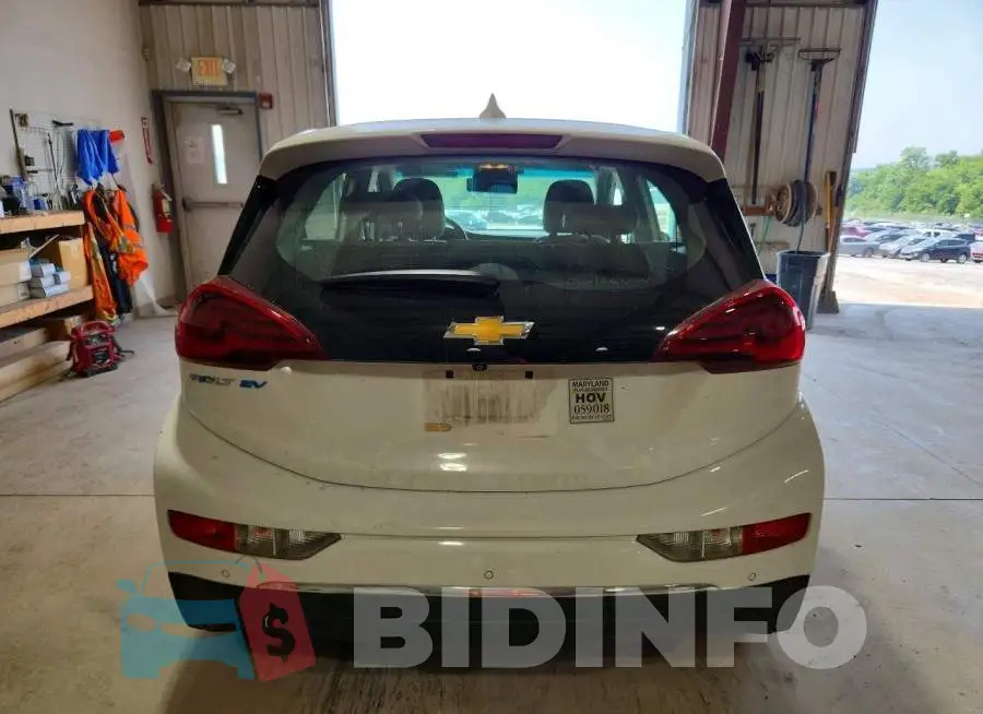 1G1FY6S00M4112744 Photo# 6