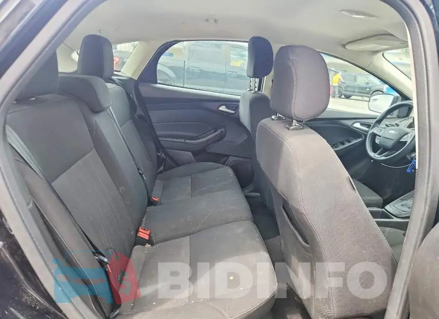 1FADP3K2XJL218093 Photo# 10