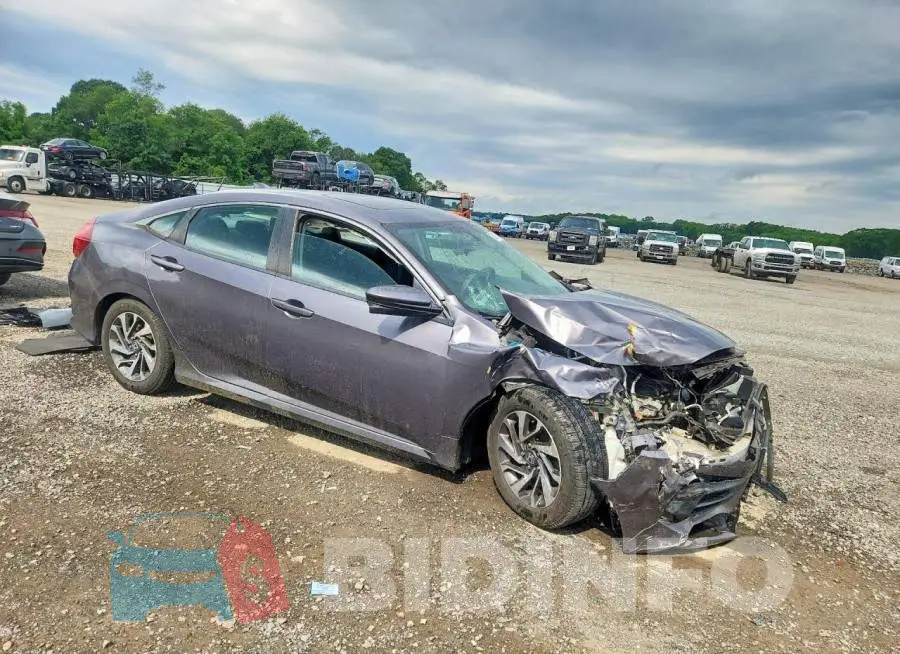 19XFC2F78HE204713 Photo# 4