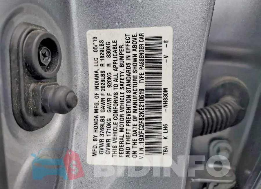 19XFC2F82KE210619 Photo# 12