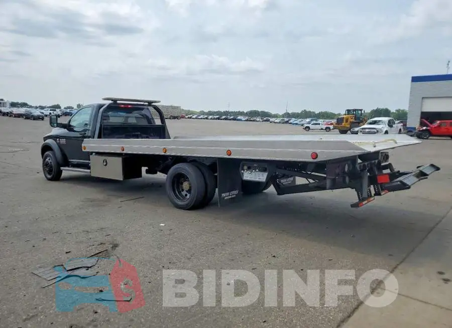 3C7WRMDL9JG335463 Photo# 2
