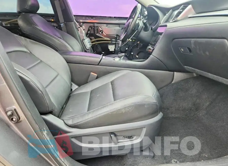 3PCAJ5M15LF116270 Photo# 7