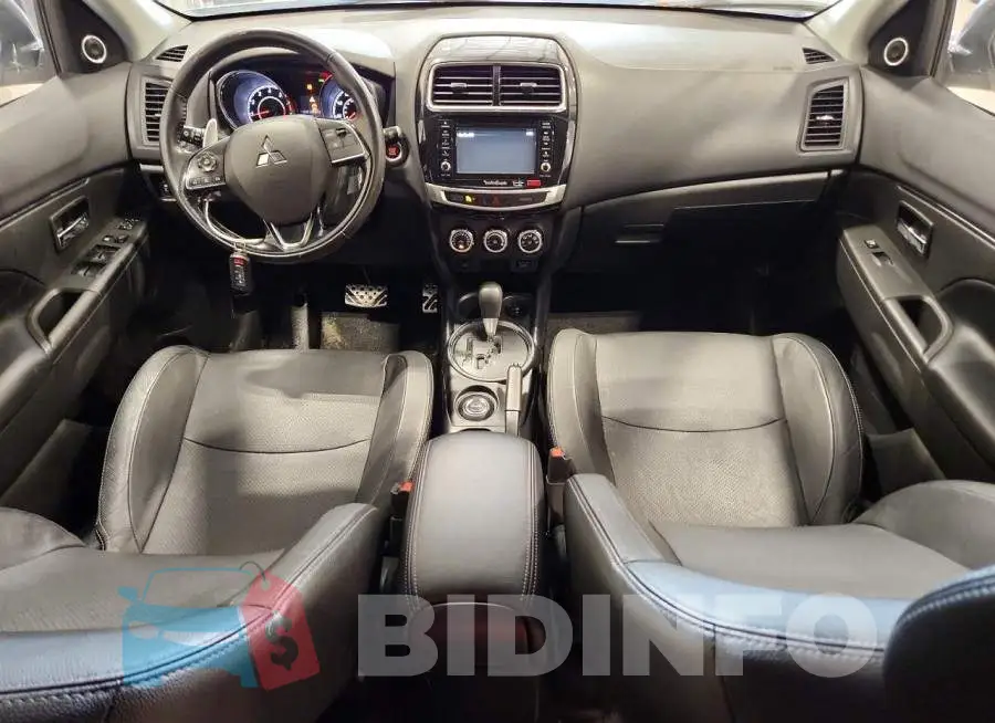 JA4AR4AW3HZ047450 Photo# 8