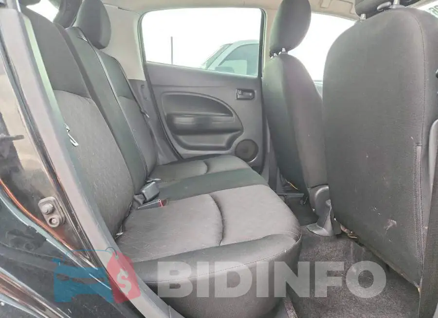 ML32AUHJ7NH005265 Photo# 10