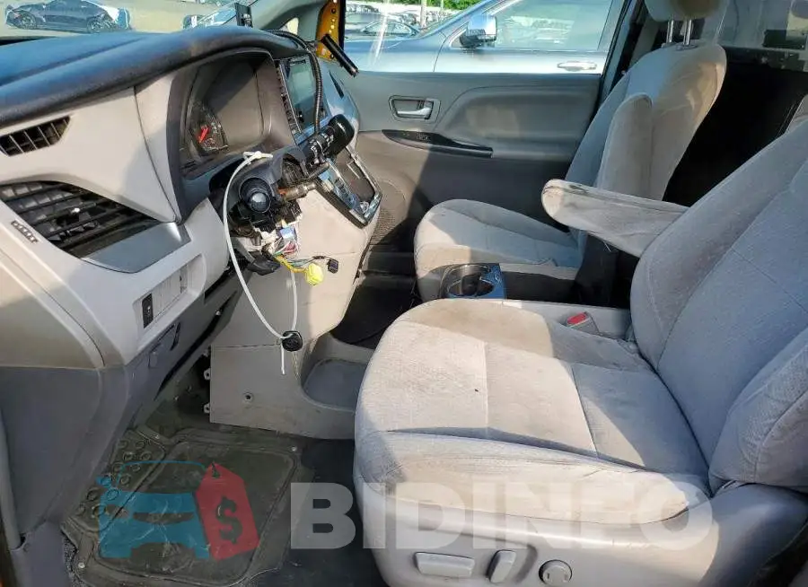 5TDKZ3DCXHS877415 Photo# 7