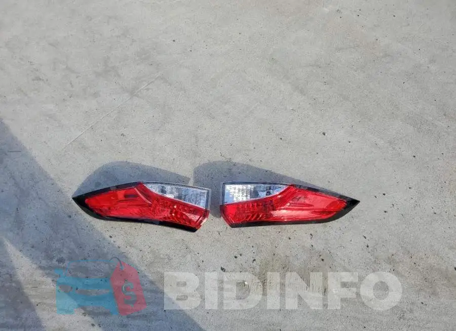 5YFB4MDE1TP382611 Photo# 12