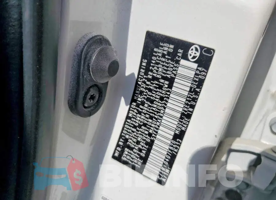 5YFEPMAE8MP223143 Photo# 12