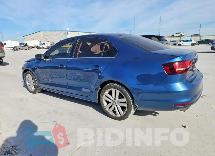 3VW167AJ2HM357334 Photo# 2
