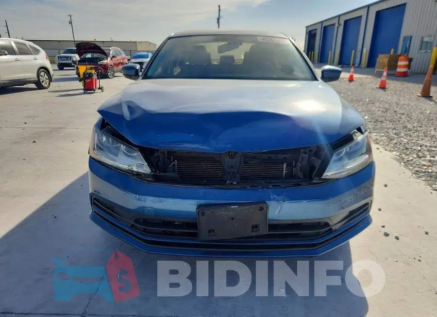 3VW167AJ2HM357334 Photo# 5