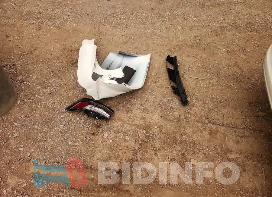 3VWC57BU6MM061814 Photo# 12