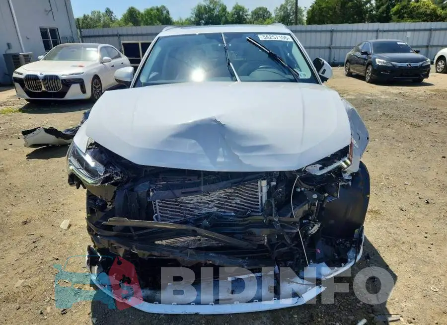 WA1EEDF38R1077961 Photo# 5