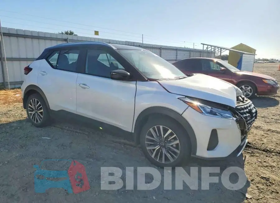 3N1CP5CVXRL484100 Photo# 4