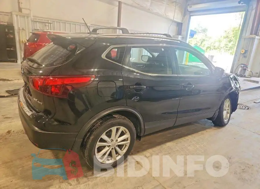 JN1BJ1CR7HW140967 Photo# 3