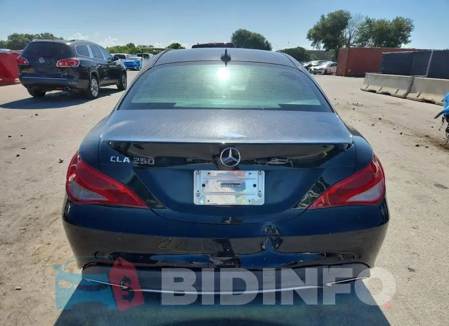 WDDSJ4EB8HN415532 Photo# 6