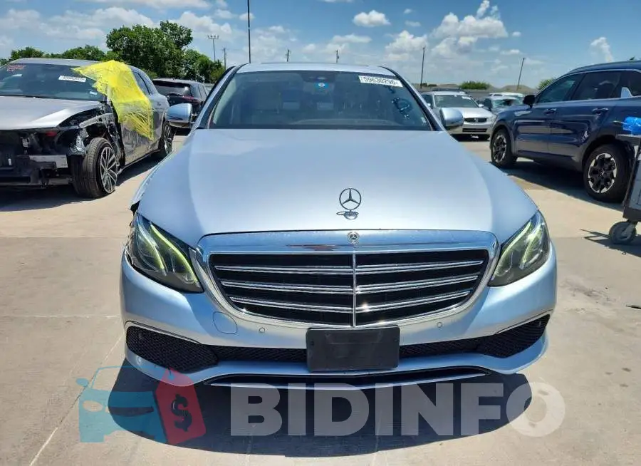 WDDZF4JB6HA205802 Photo# 5