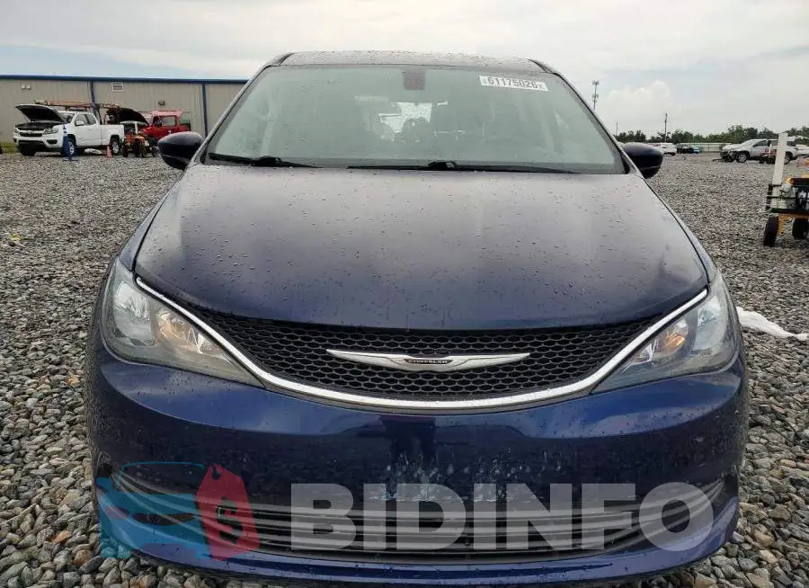 2C4RC1CGXJR163369 Photo# 5