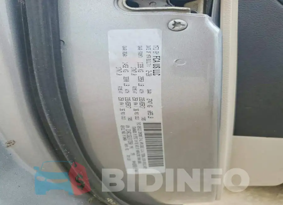 2C4RC1DG2LR172360 Photo# 13