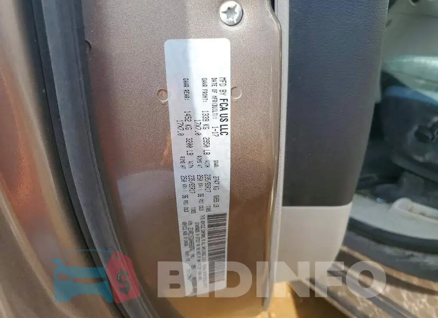 2C4RC1EGXHR669761 Photo# 13