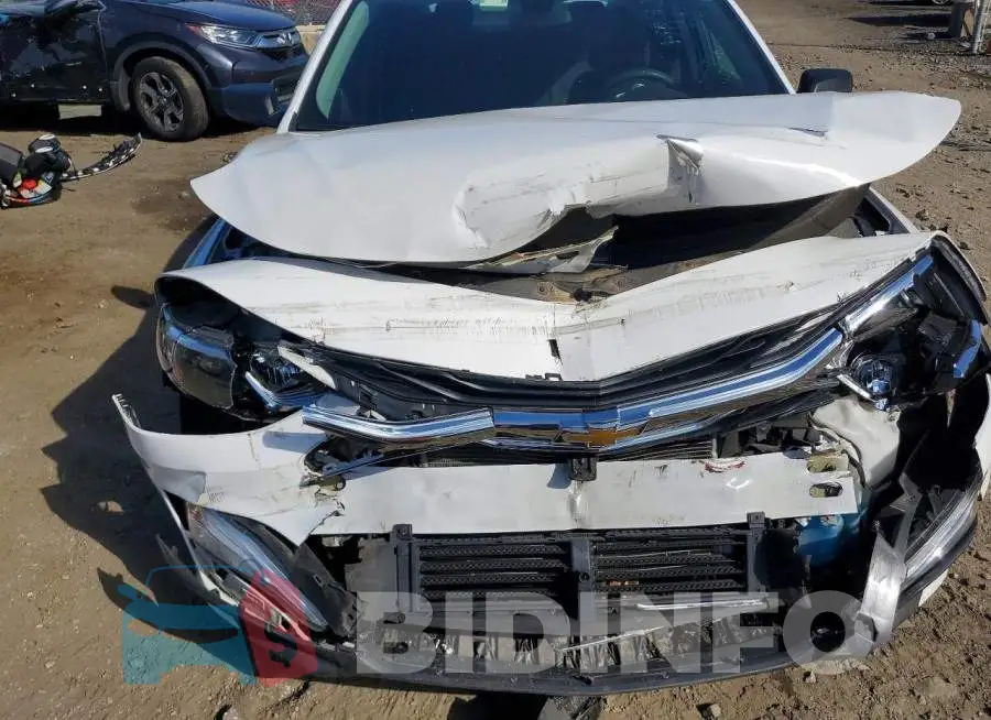 1G1ZB5ST5LF017196 Photo# 11