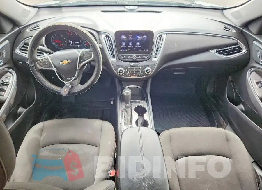 1G1ZD5ST3LF053883 Photo# 8