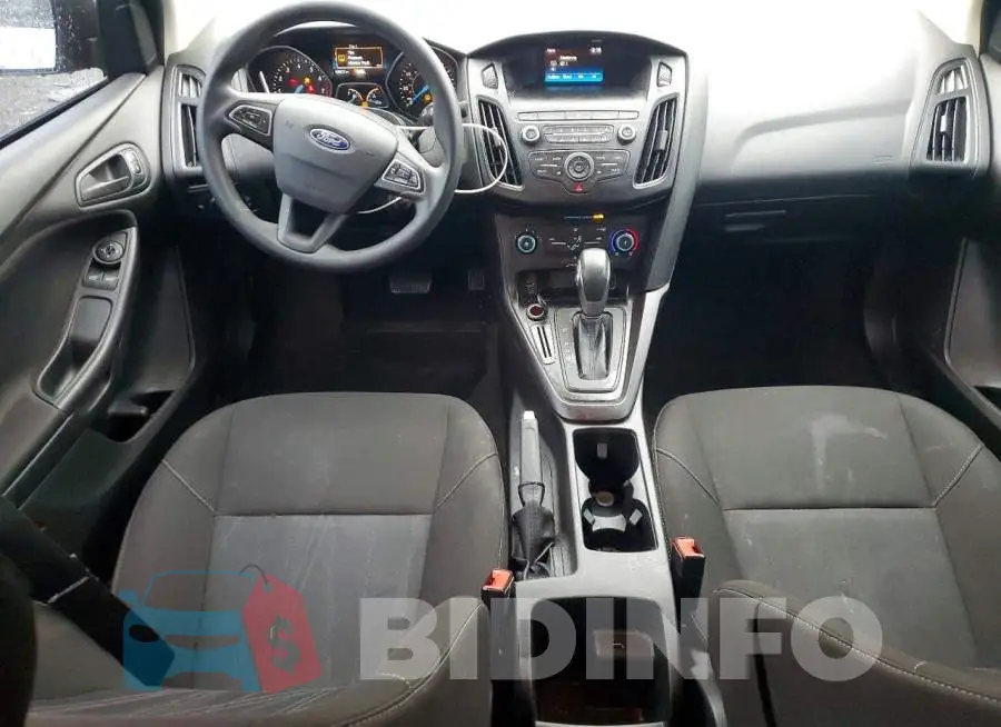 1FADP3E28JL269099 Photo# 8