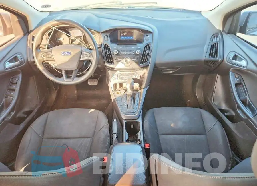 1FADP3FE7HL270747 Photo# 8